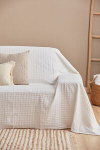 Calma House Ecru honeycomb cotton quilt honeycomb