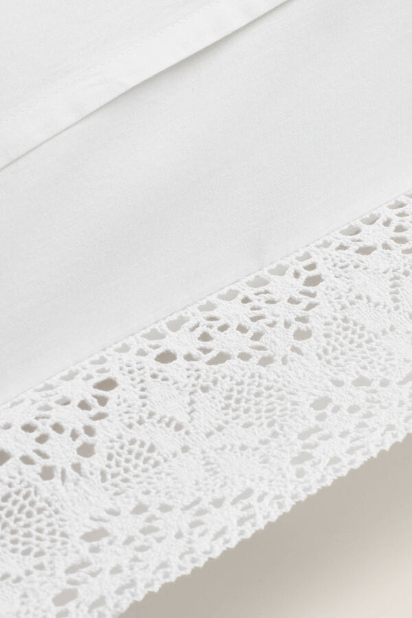 Womensecret Bestickter Kissenbezug Baumwollperkal 55 x 55 cm. Weiß