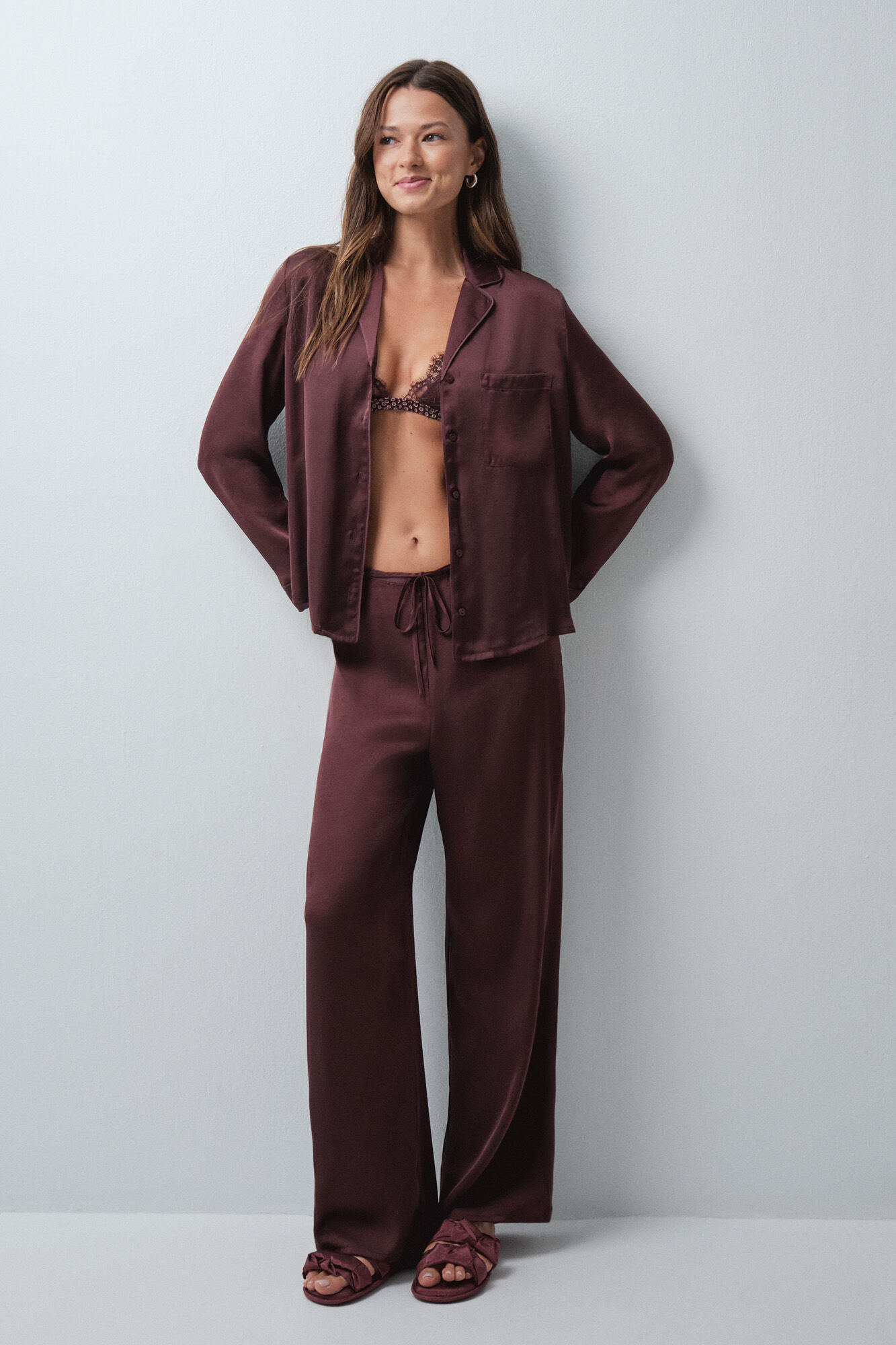 Women'secret Pyjama long chemise satin&eacute; grenat