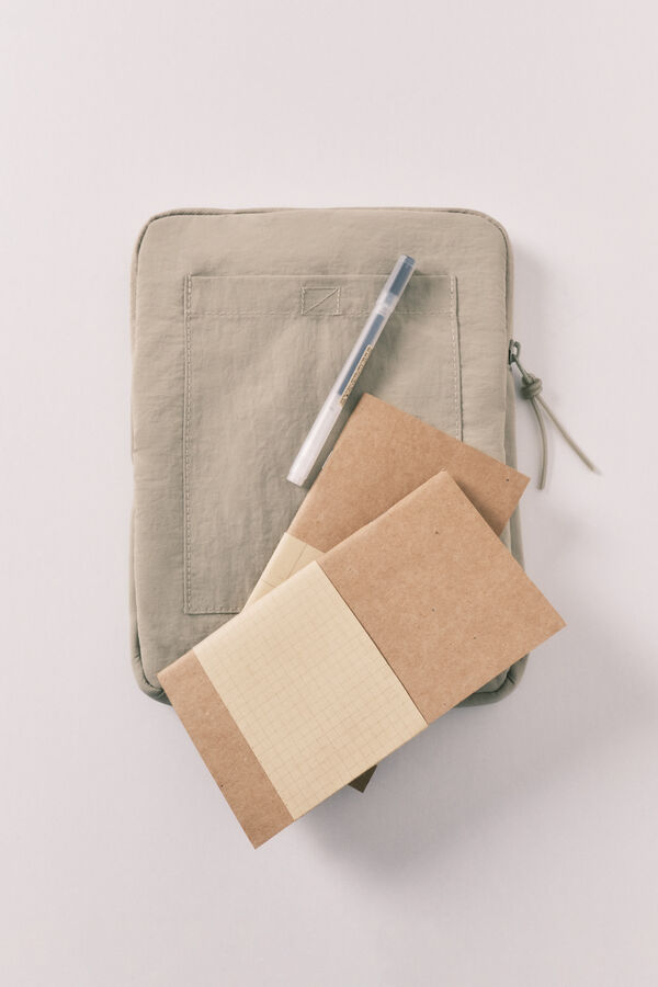 Women'secret Green puffer logo tablet case green