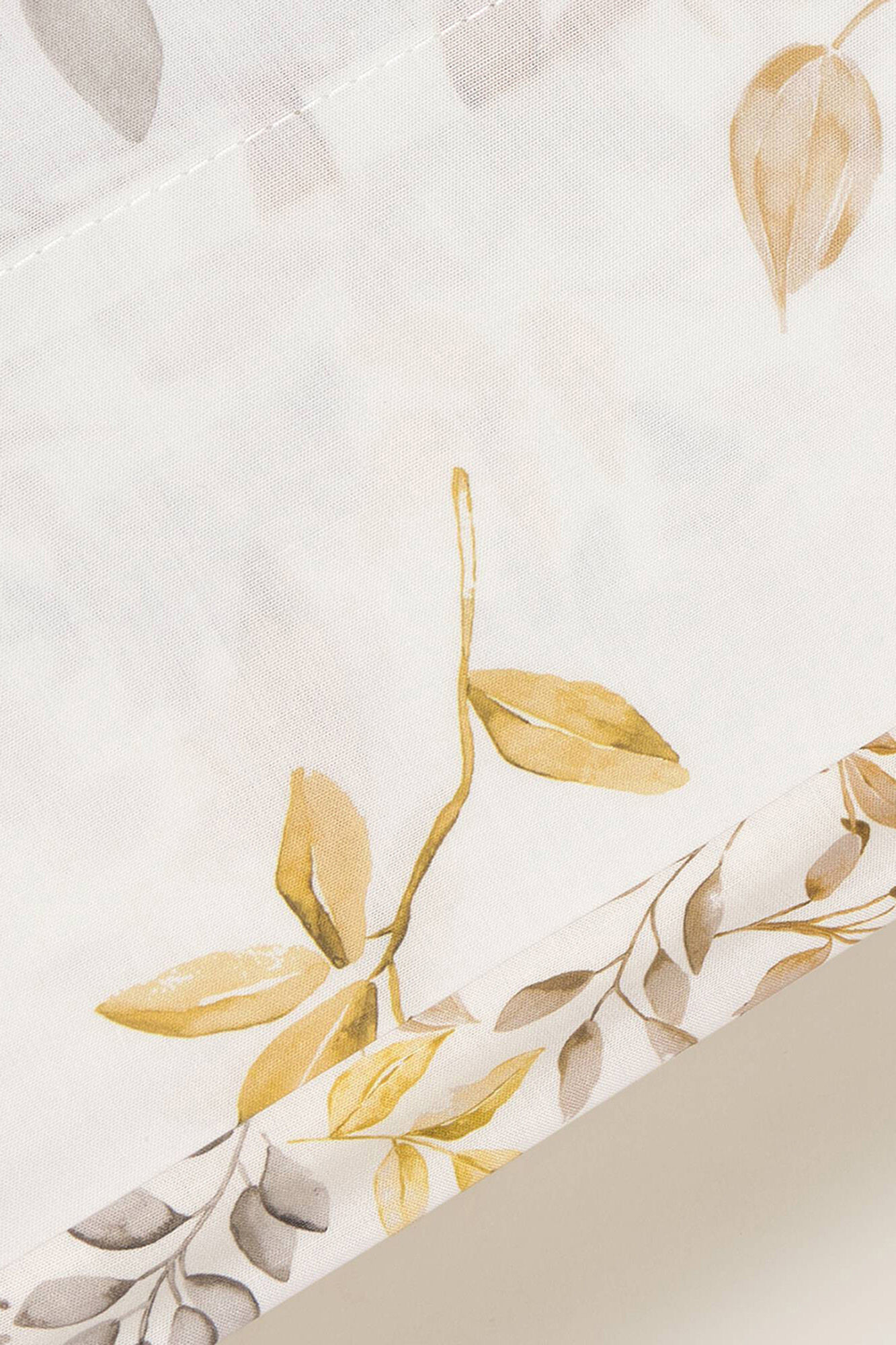 Textura H&uuml;lle aus Baumwolle mit Bl&auml;ttern auf einem Zweig