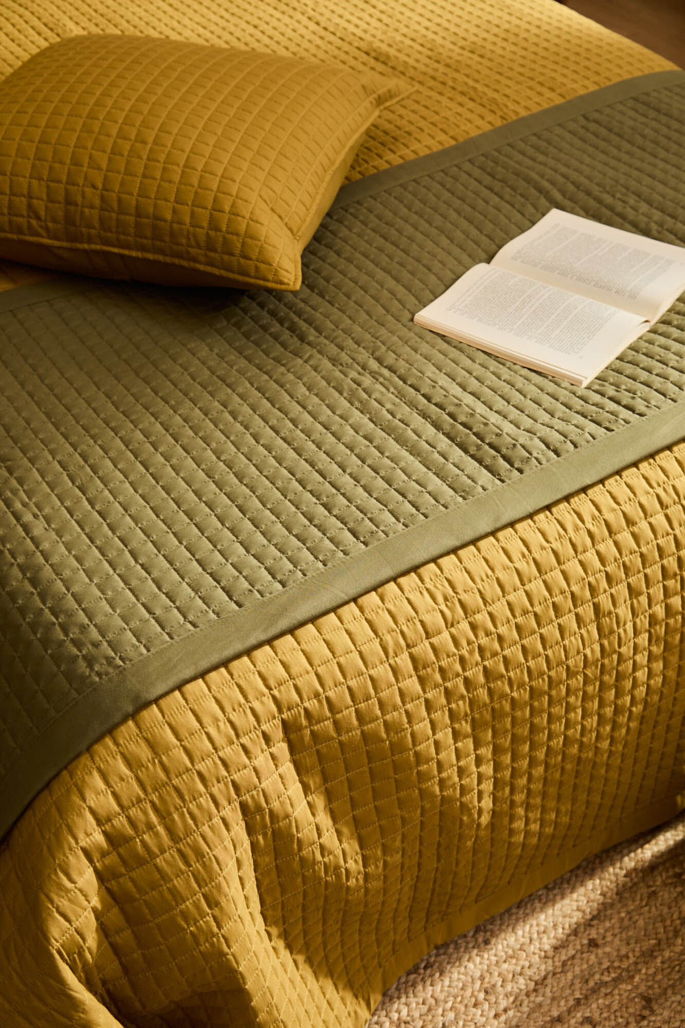 Calma House Narbonne gr&uuml;n gepolstert Matratzenauflage