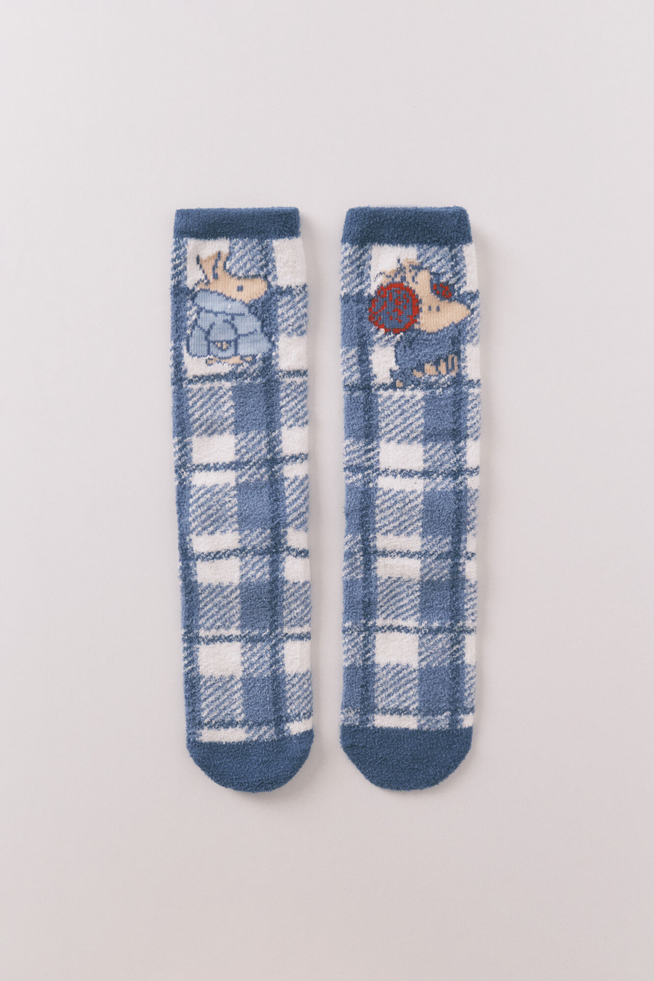 Women'secret Long fur socks with Snoopy checkered print