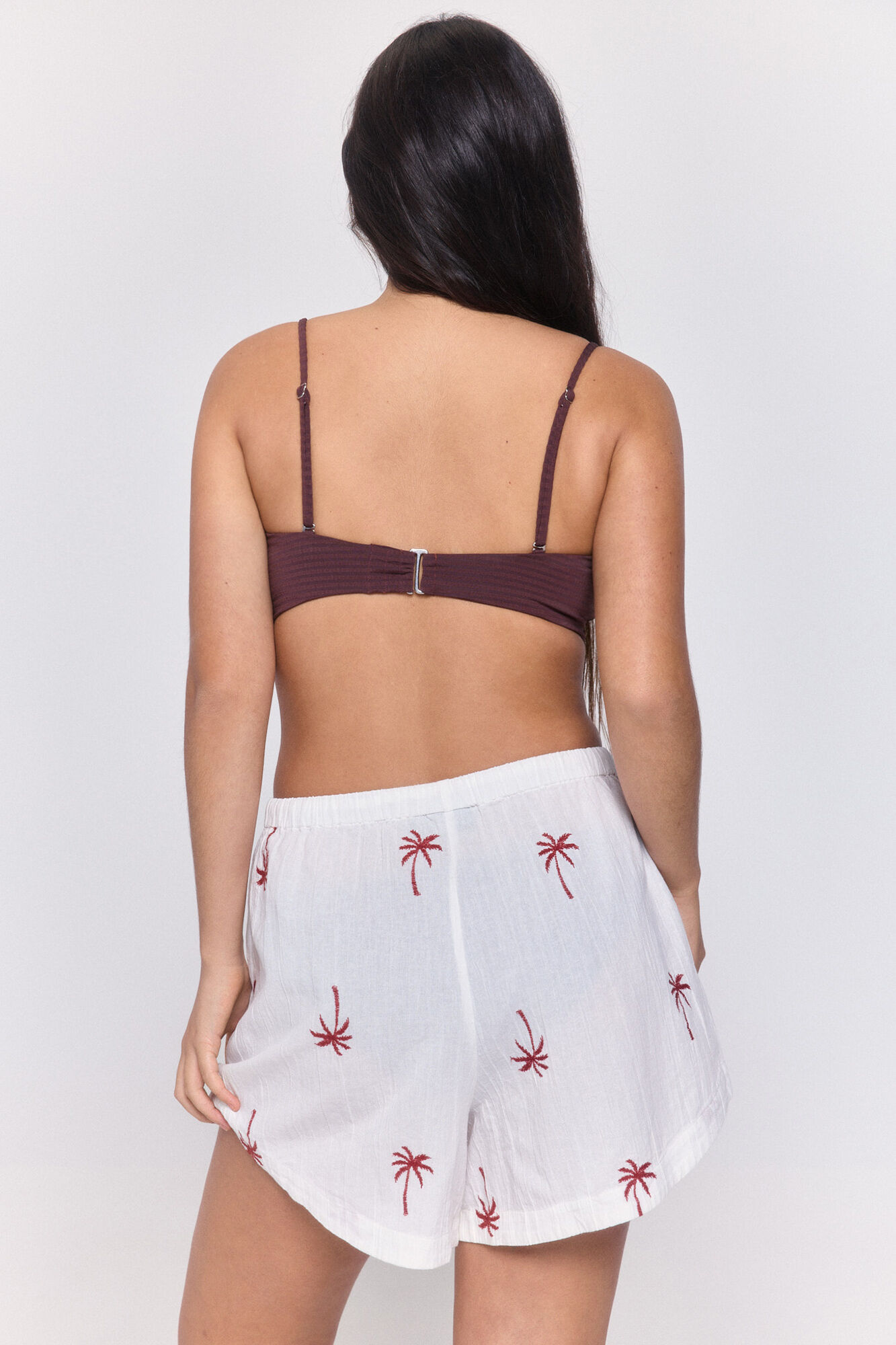 Pieces Shorts aus Bio-Baumwolle bestickt