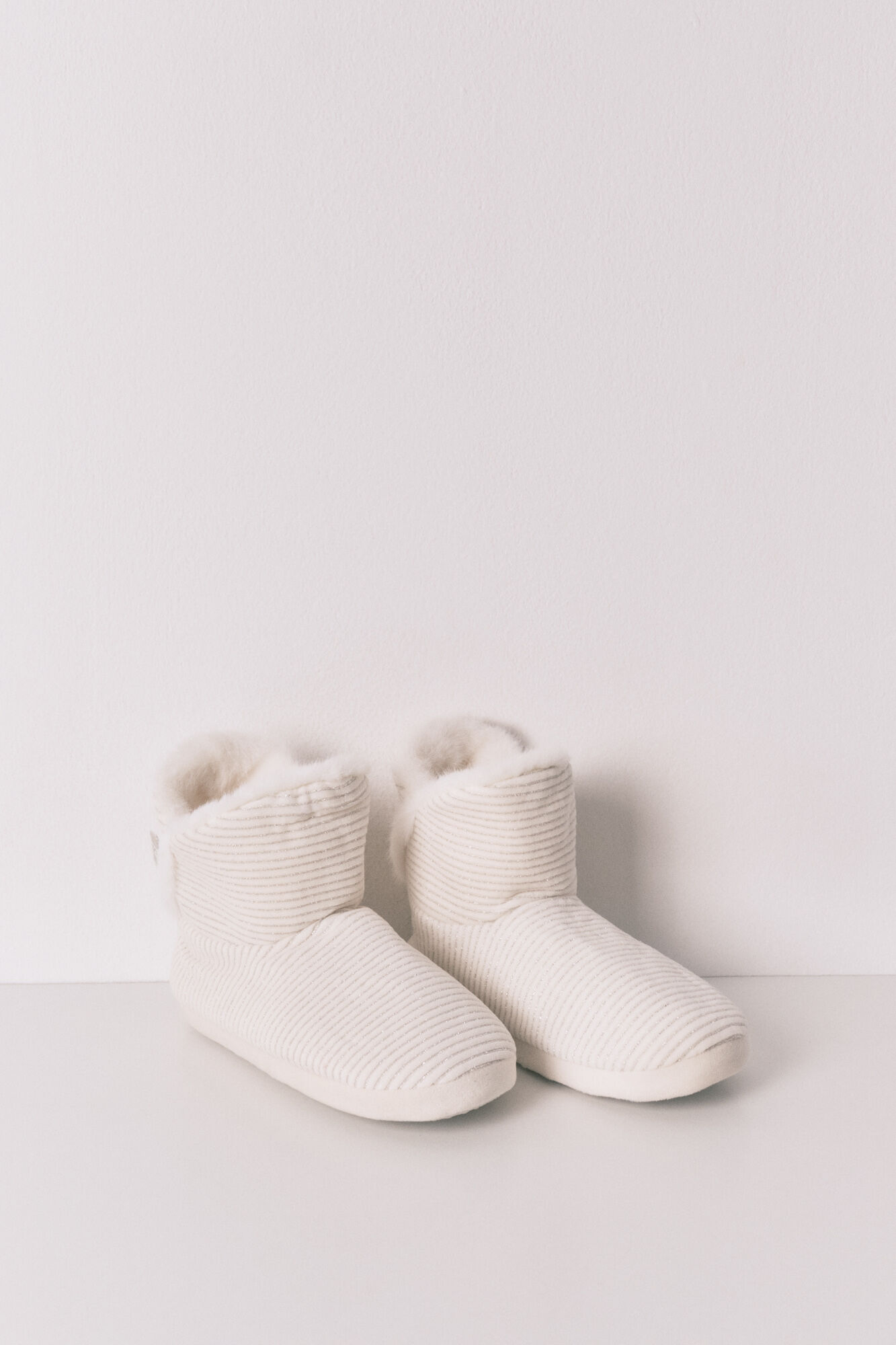 Women'secret Chinelos de quarto botas canelado lurex branco