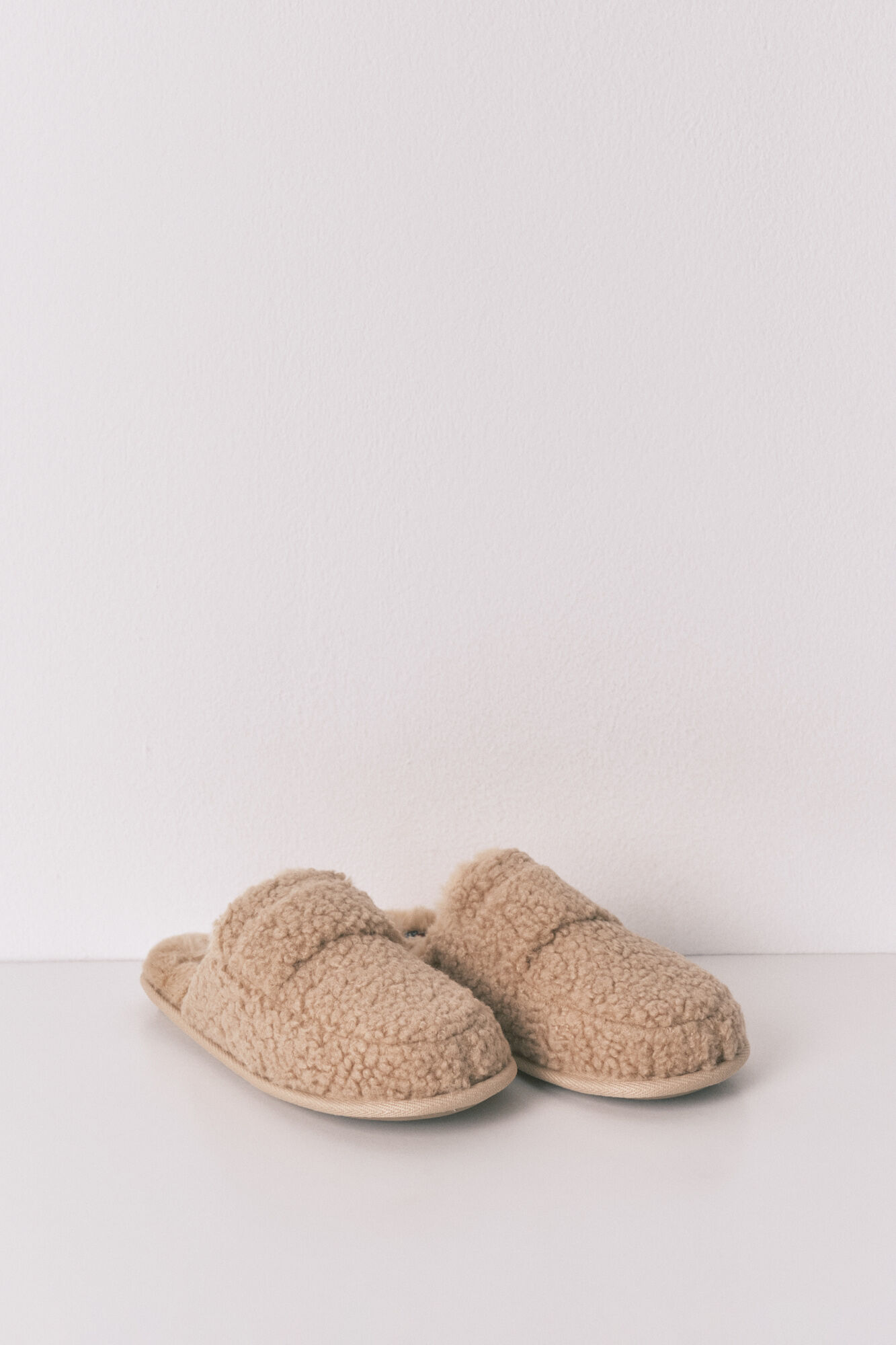 Women'secret Snoopy fleece lined moccasin slippers