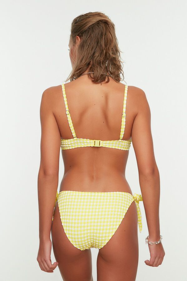 Trendyol Braga de bikini cl&aacute;sica vichy amarillo
