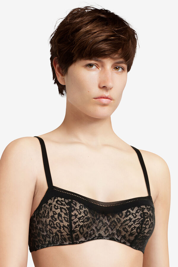 Womensecret Underwired bandeau bra in all-over animal print lace for an on-trend look. In soft fabric for all-day comfort. noir