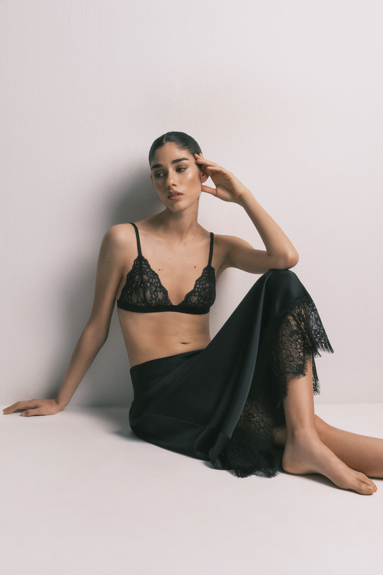 Women'secret Sujetador triangular NATURAL encaje negro brillo