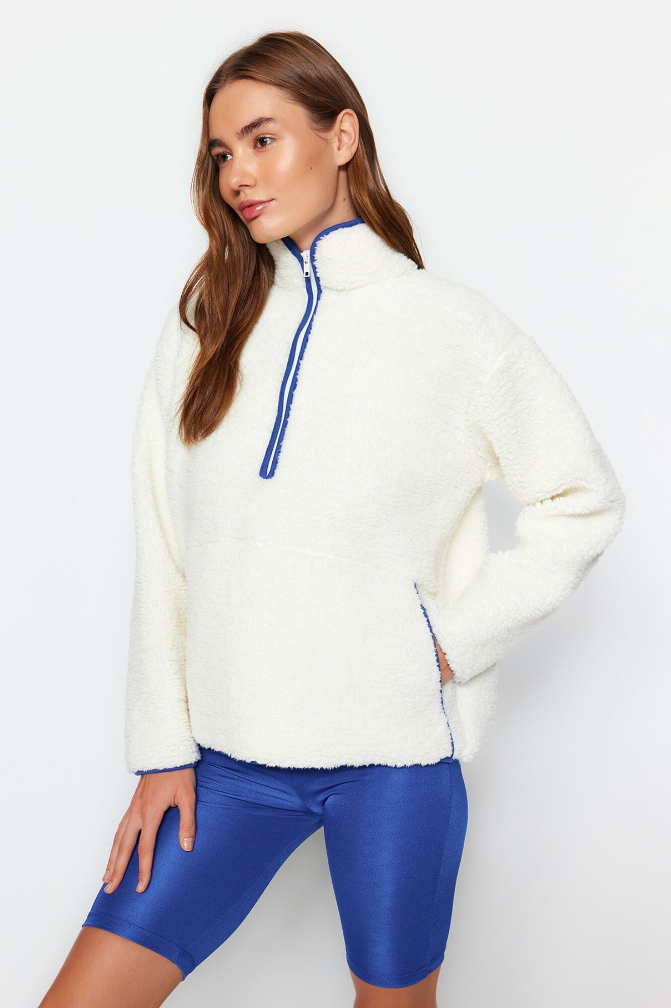 Trendyol Sweatshirt quente de textura aveludada