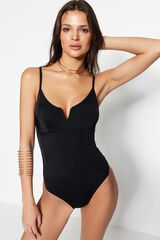 Trendyol Ba&ntilde;ador cl&aacute;sico escote en V negro