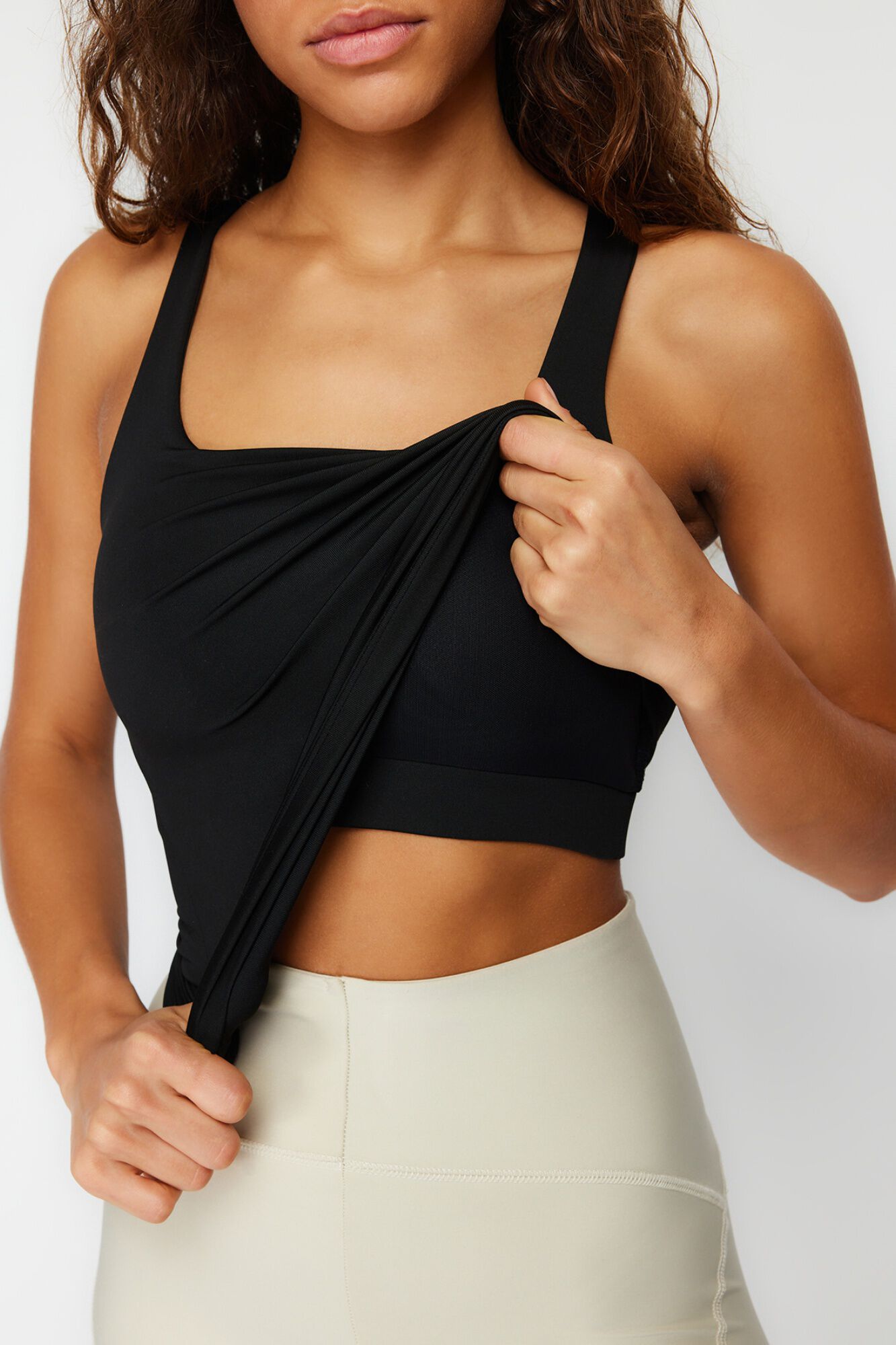 Trendyol Top desportivo com soutien