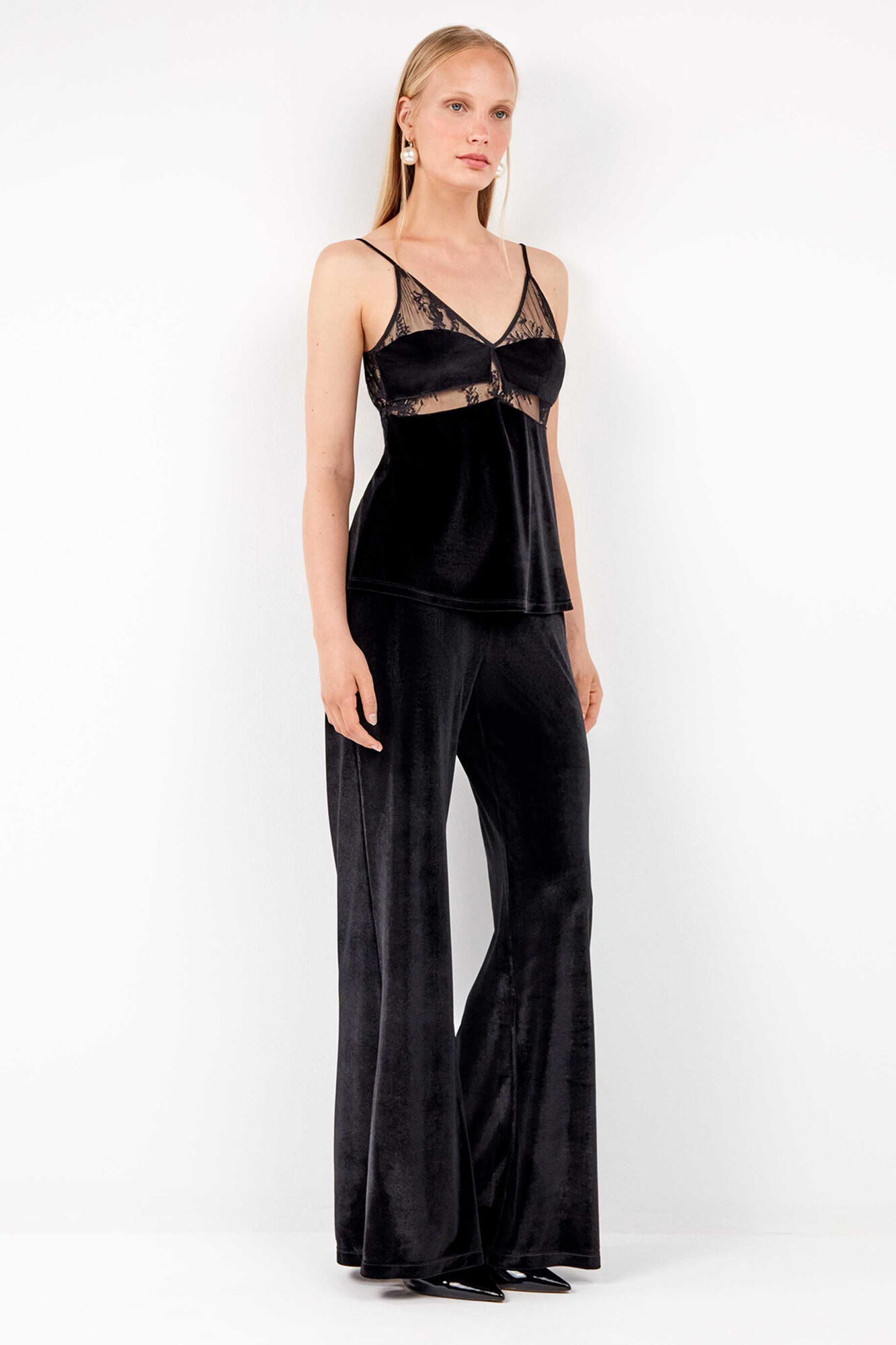 Gisela Long stretch velvet trouser with elegant design