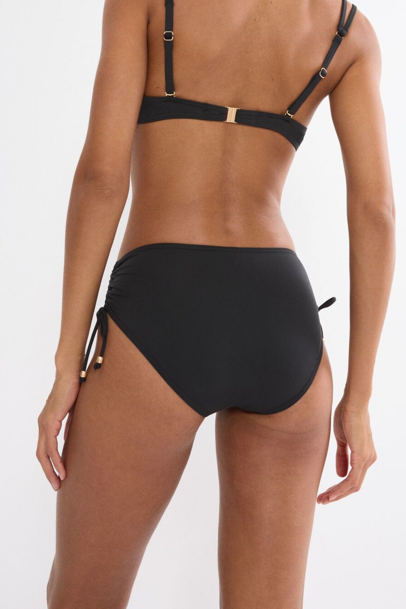 Triumph Cueca de biqu&iacute;ni cintura alta com folhos tropical