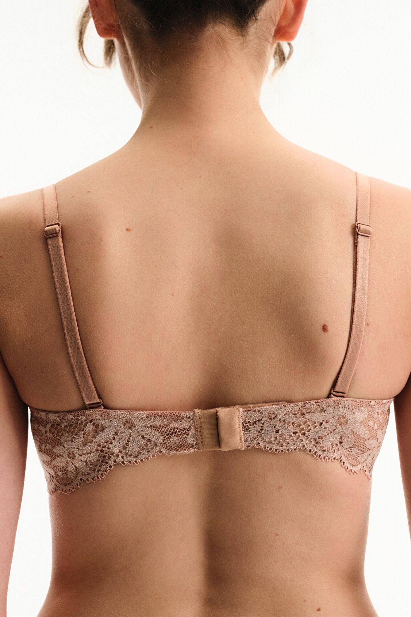 Penti Sujetador sin tirantes aro encaje floral