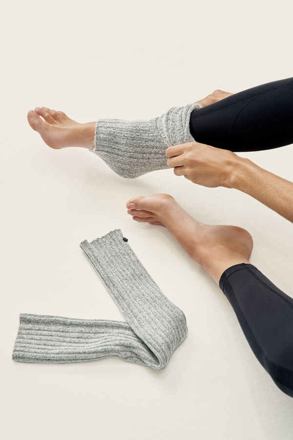 Born Living Yoga Warm Grey Melange Leg Warmers gris