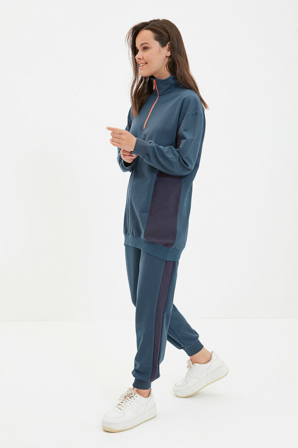 Trendyol Conjunto ch&aacute;ndal azul sudadera y pantal&oacute;n azul