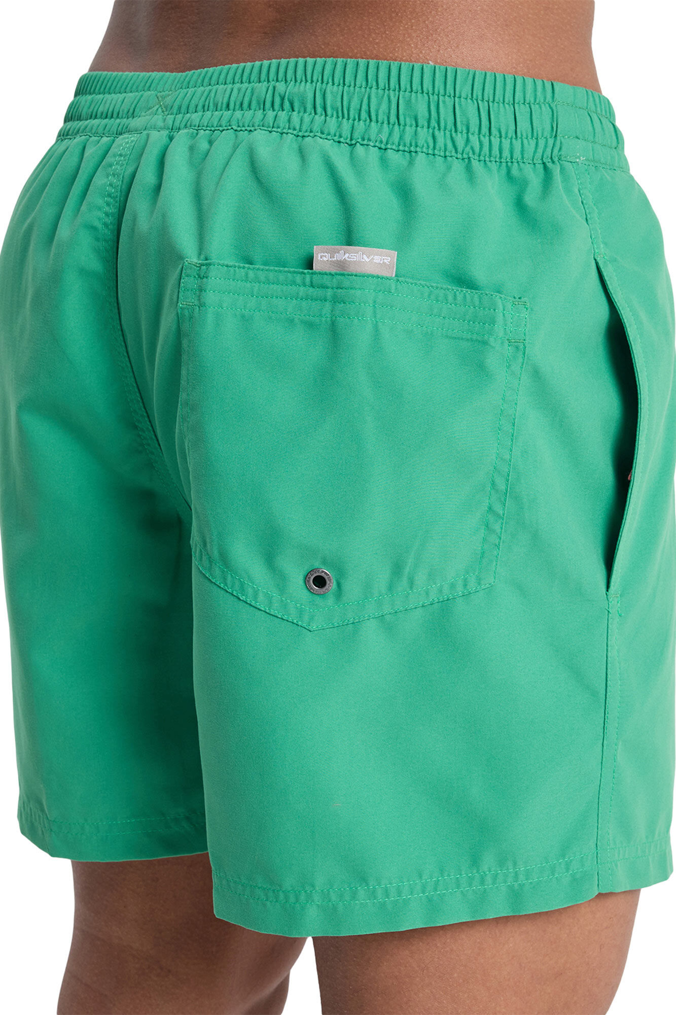 Quiksilver Ba&ntilde;ador corto liso cordones