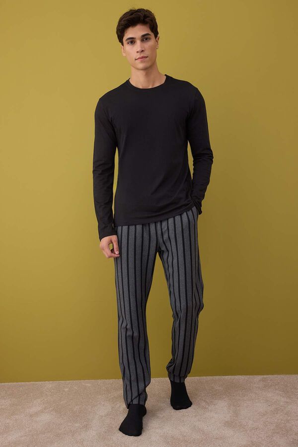 Trendyol Striped Textured Pyjama Set Top black