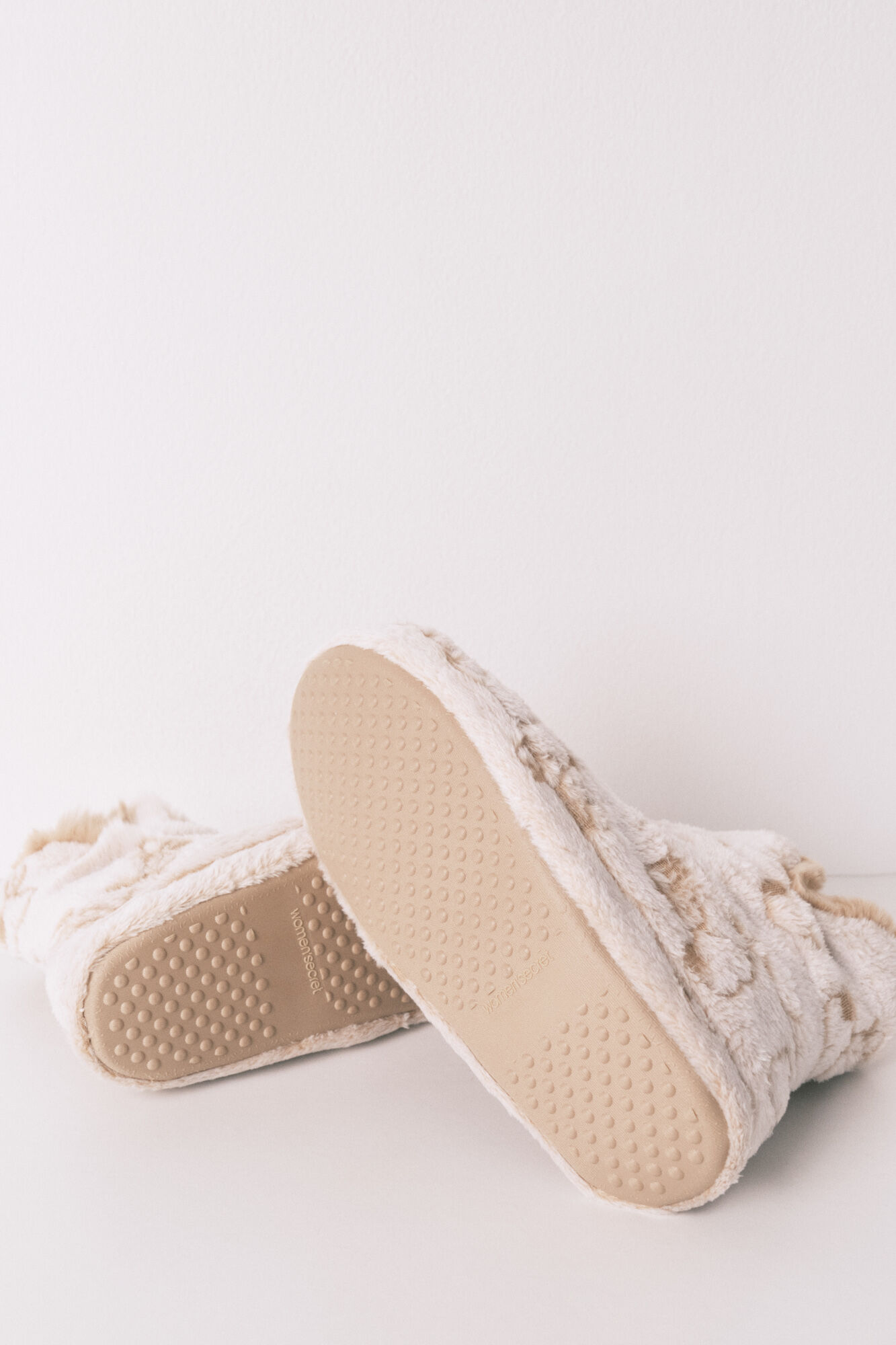 Women'secret Snoopy high boot slippers