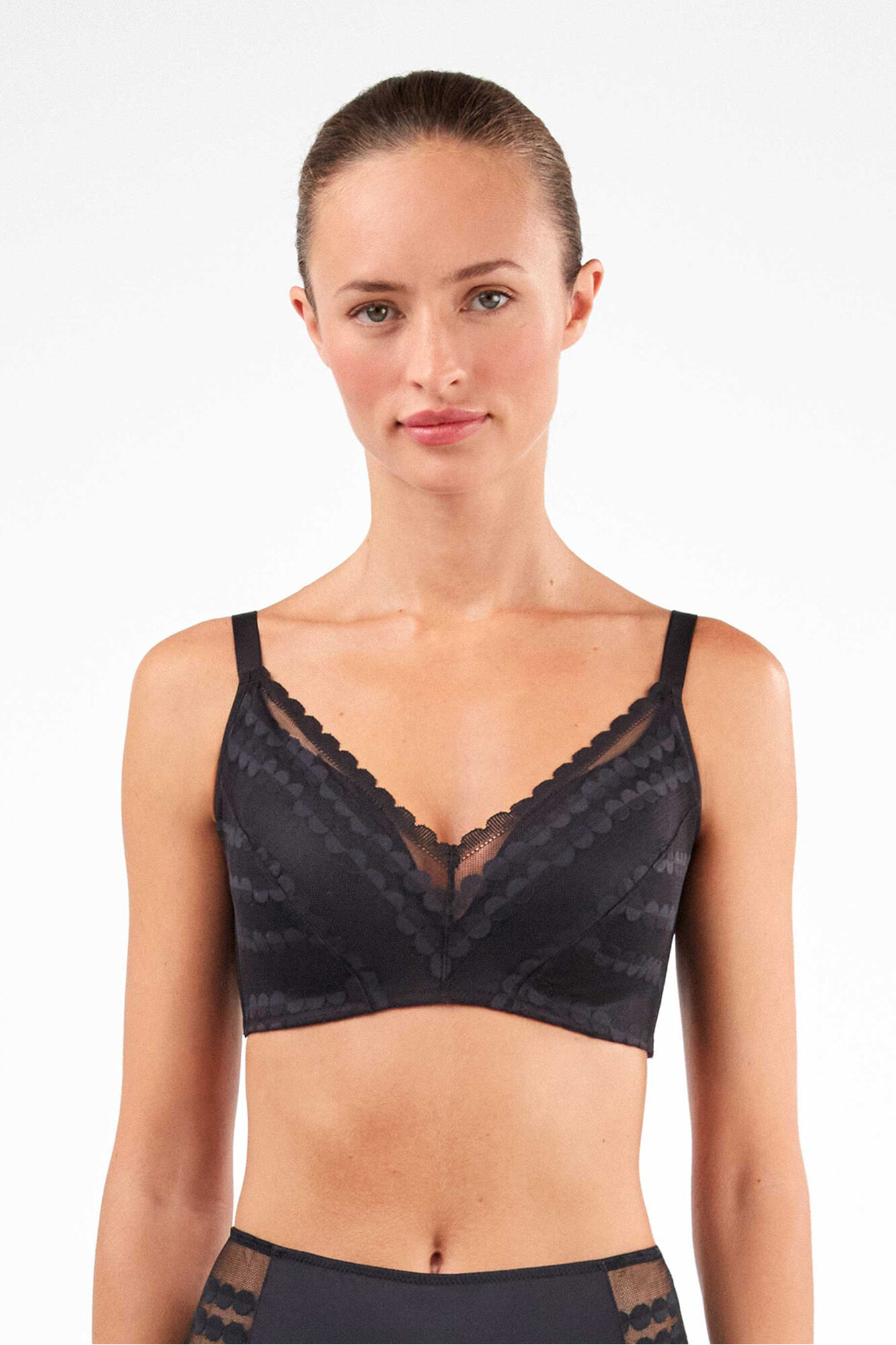 Gisela Black non-wired capacity bra
