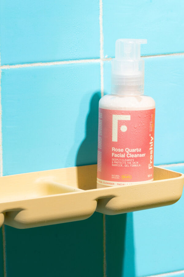 Freshly Cosmetics Mini limpiador facial tama&ntilde;o viaje (50ml) blanco