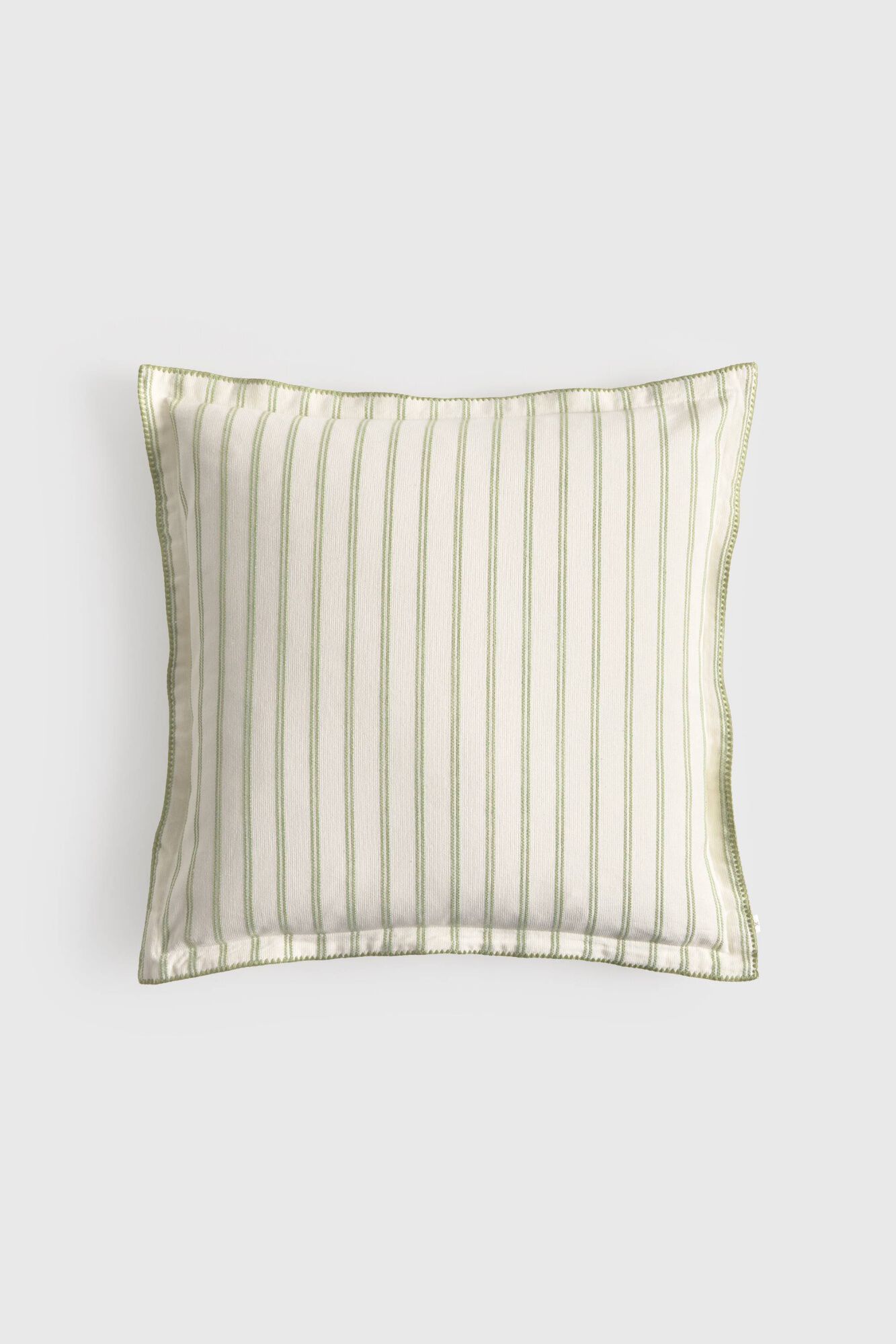 Textura Capa de almofada em algod&atilde;o &agrave;s riscas com acabamento bordado