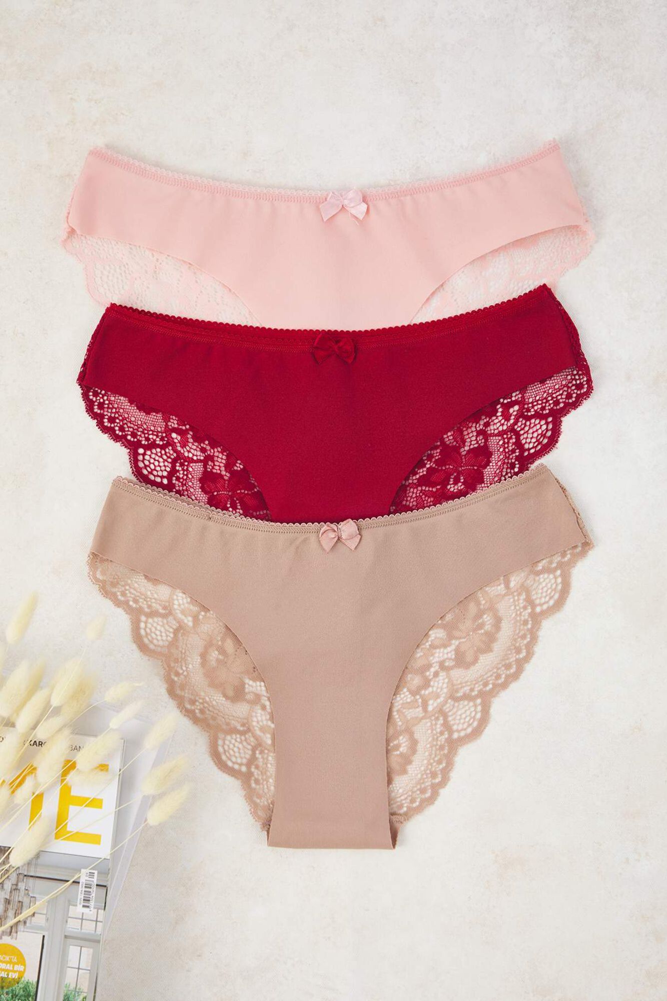 Trendyol Braguita brasile&ntilde;a encaje