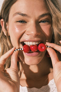 Women'secret Cherry necklace