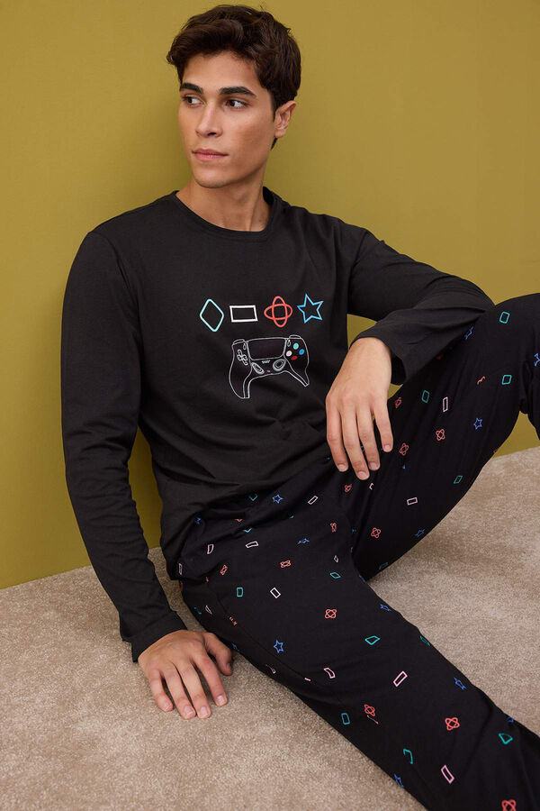 Trendyol Comfortable Knitted Pyjama Set black