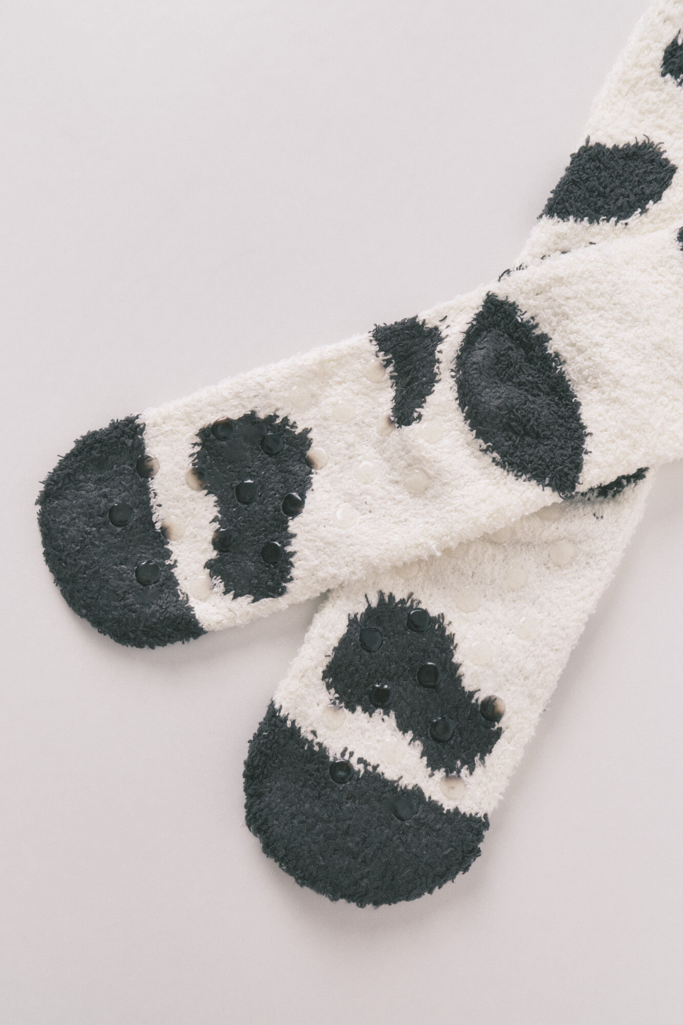 Women'secret Long 3D cow print hair socks