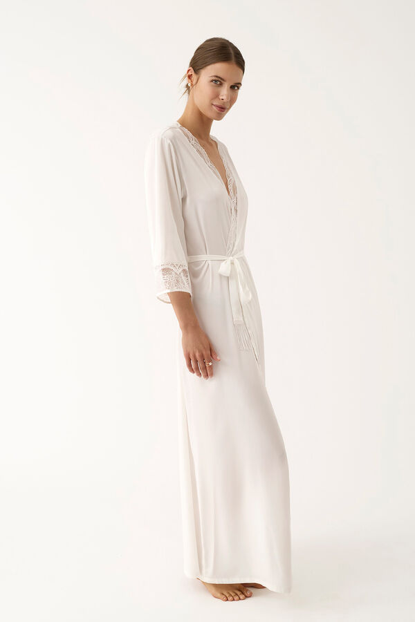 Promise Bata kimono larga lencero blanco marfil