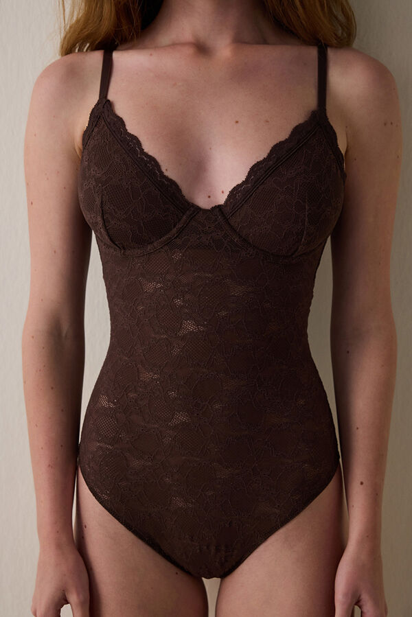 Penti Body con aros y encaje floral. marr&oacute;n
