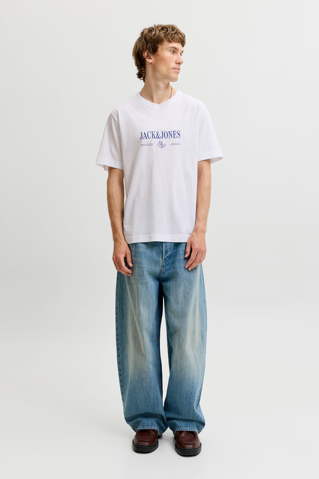 Jack & Jones T-shirt regular em algod&atilde;o