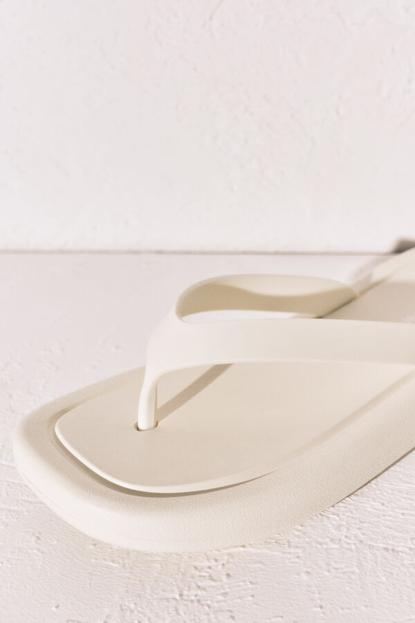 Women'secret White thick sole square toe sandals beige