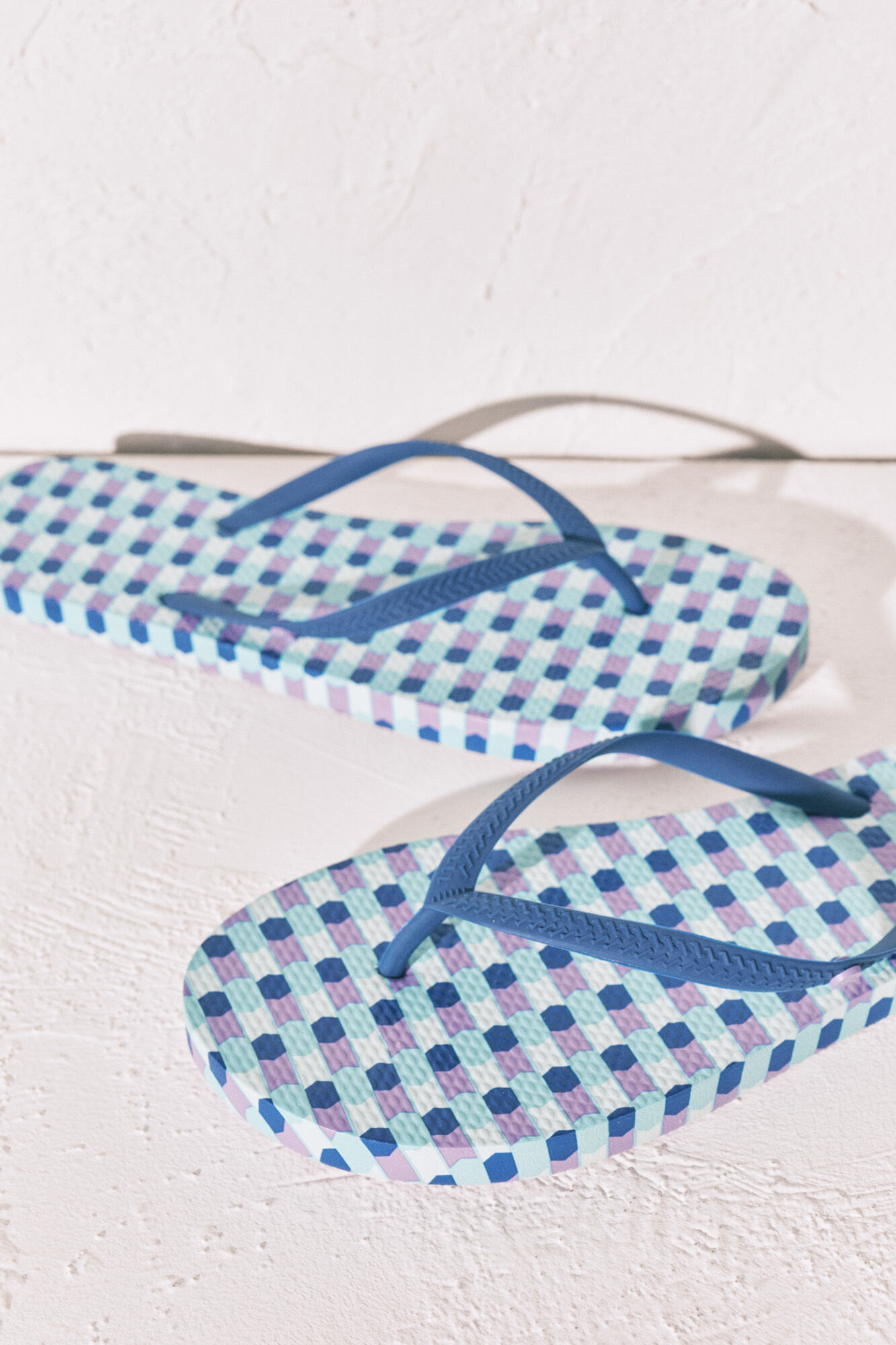 Women'secret Blue geometric print toe sandals