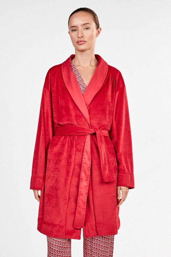 Gisela Buttoned robe with shoulder pleats burgundy