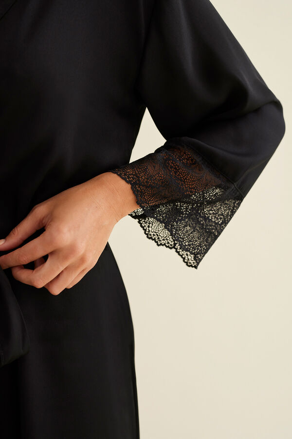 Promise Bata lencera kimono larga sat&eacute;n negro