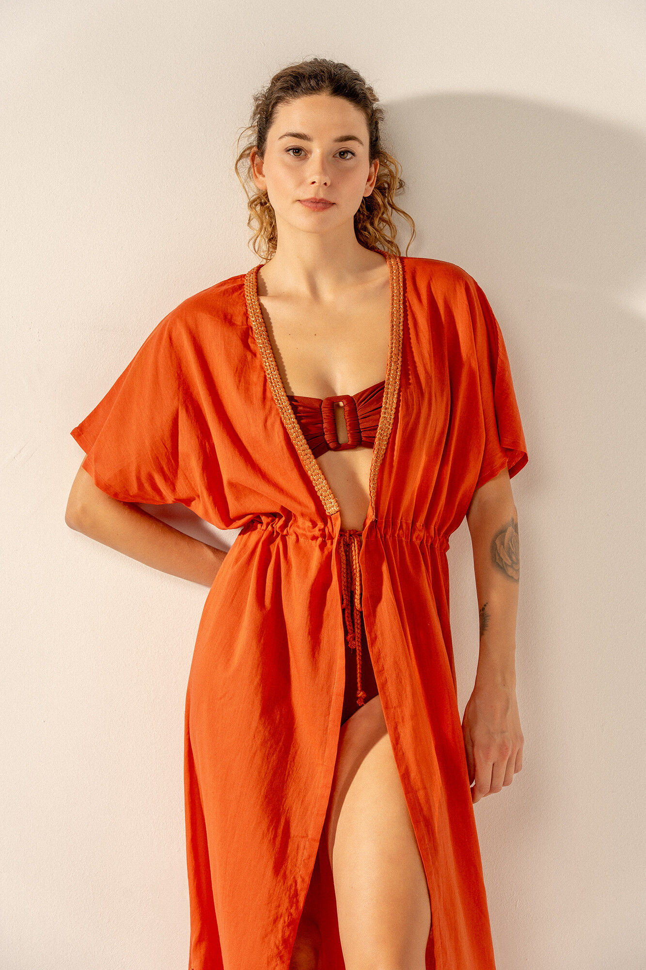 Abbacino  T&uacute;nica em viscose com detalhes metalizados