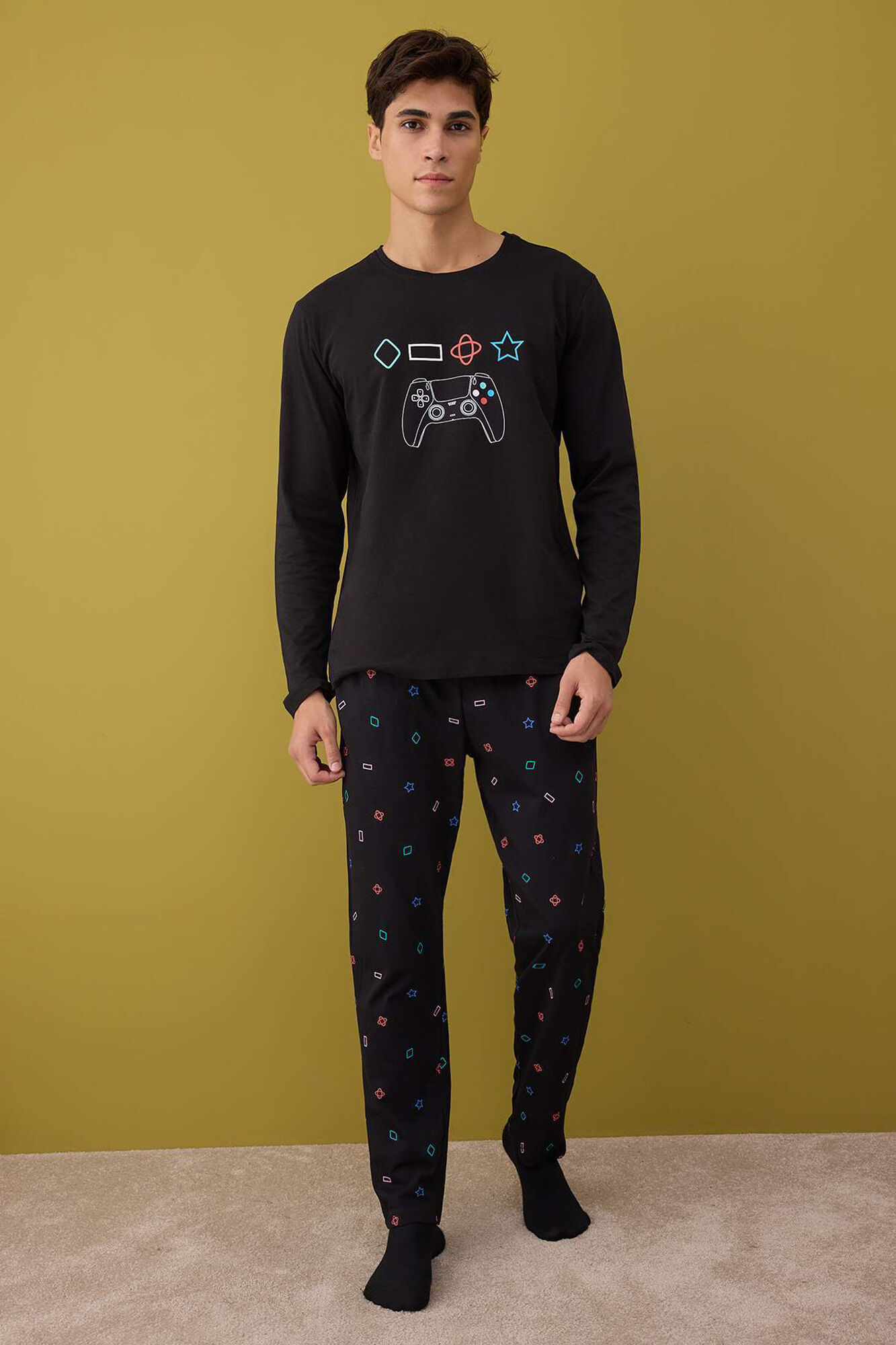 Trendyol Comfortable Knitted Pyjama Set