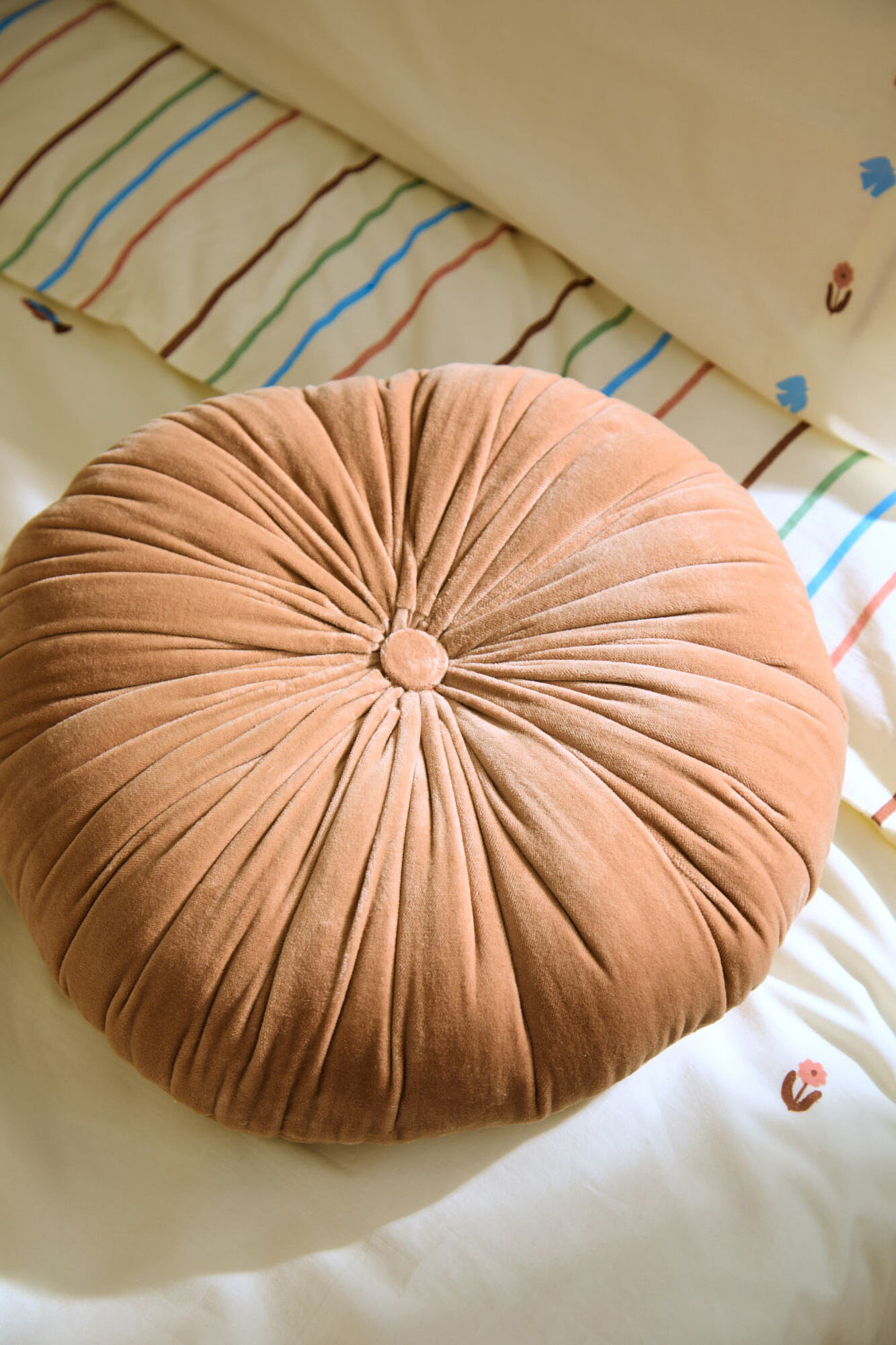 Calma House Almofada redonda de veludo rosa Velour