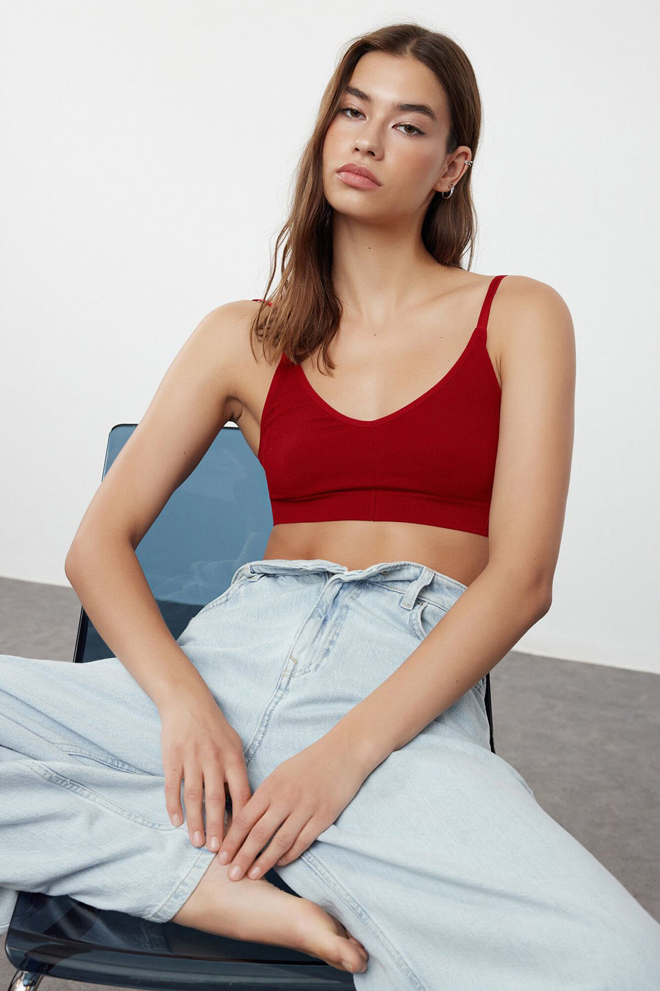 Trendyol Sujetador bralette sin aros ni costuras rojo