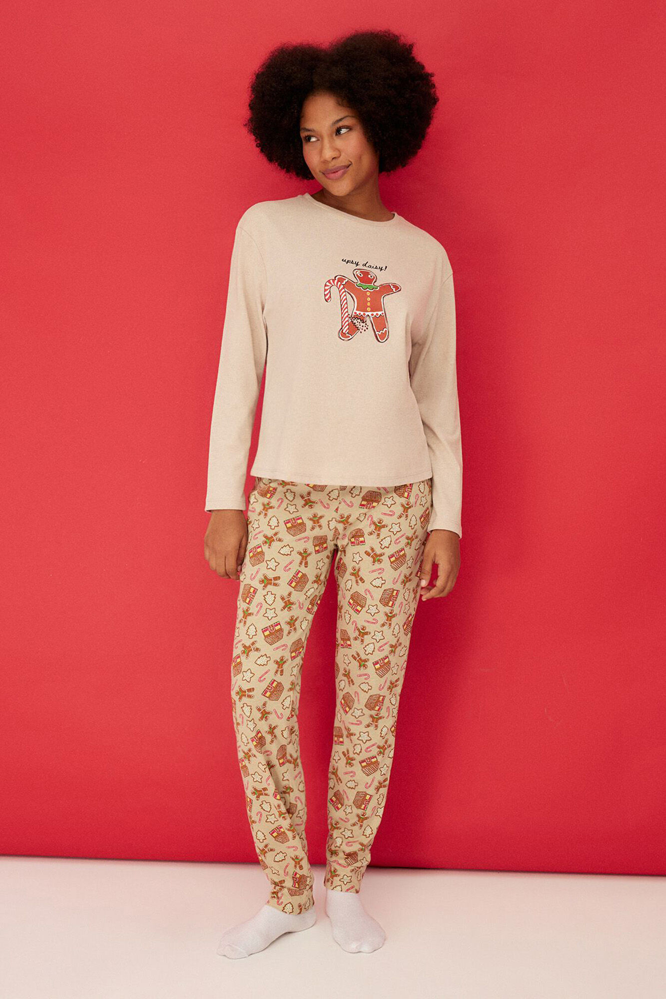 Trendyol Conjunto pijama Galleta jengibre Navidad beige
