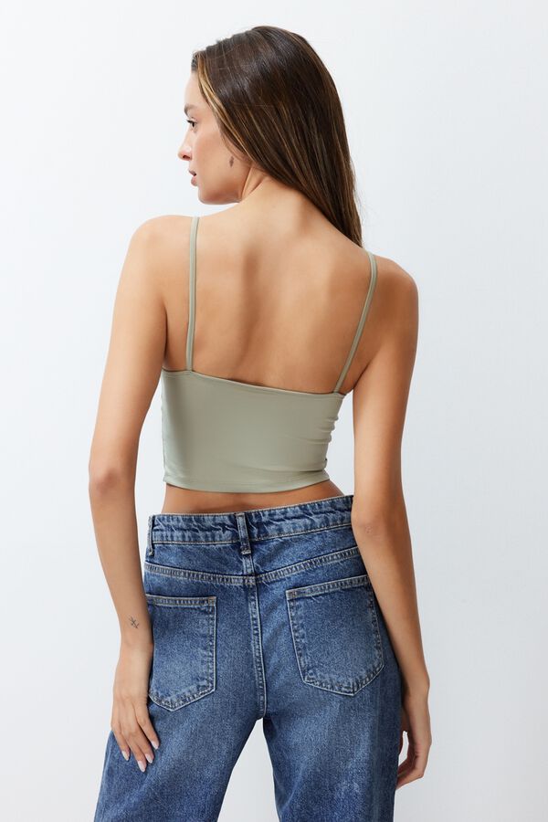 Trendyol Top curto gola quadrada branco