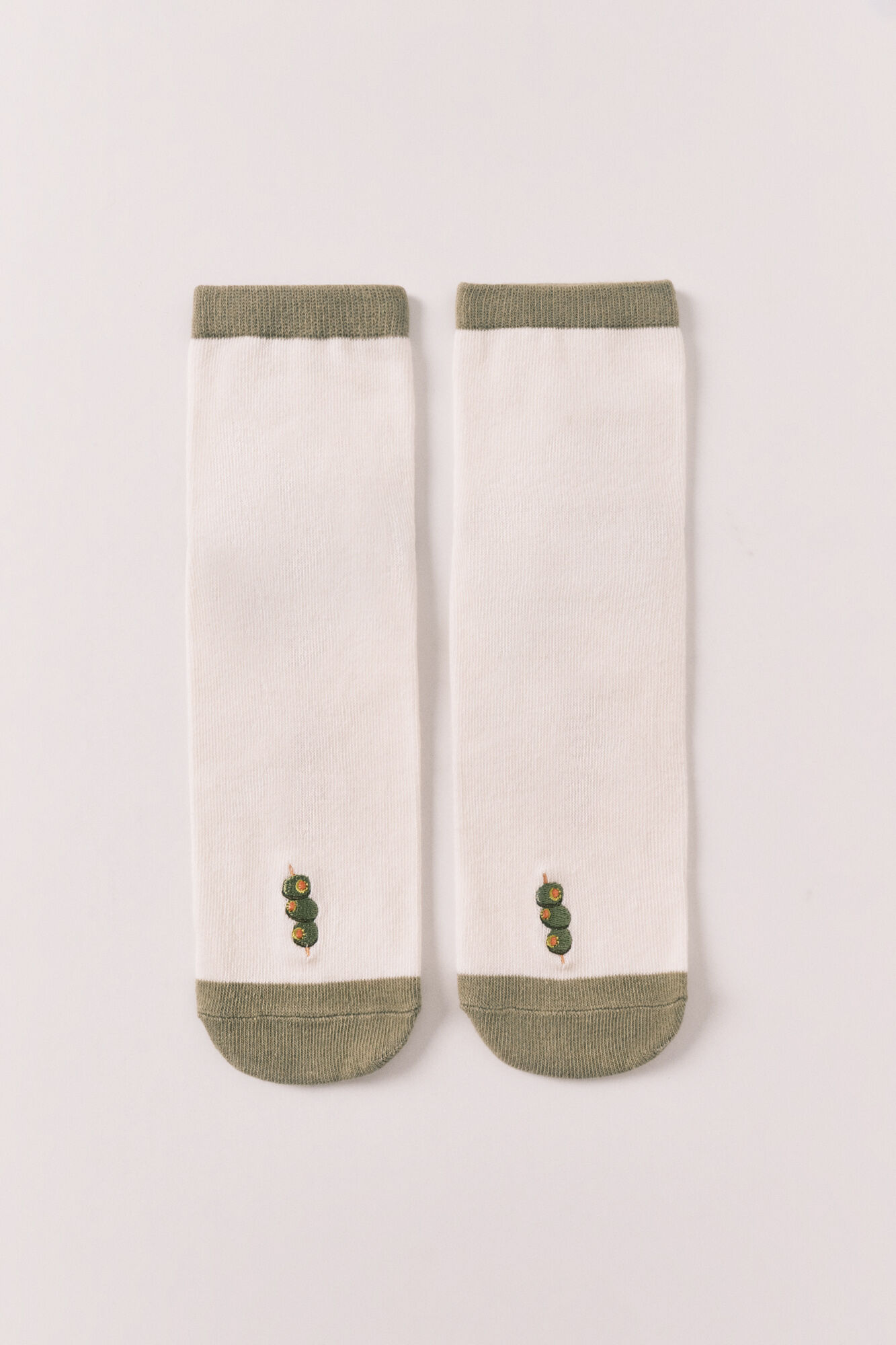 Women'secret Kurze Socken mit Olivenstickerei