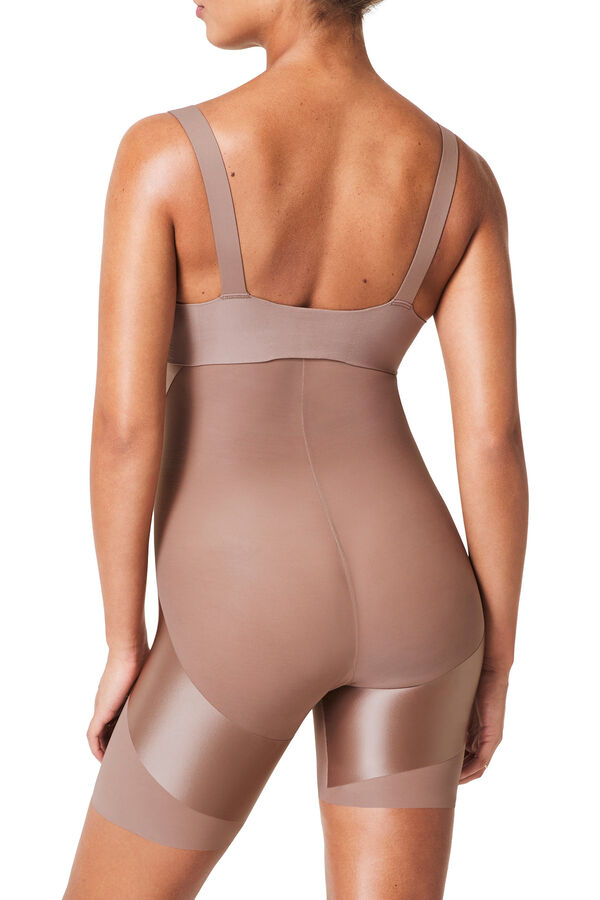 Spanx Pantal&oacute;n corto alto moldeador nude