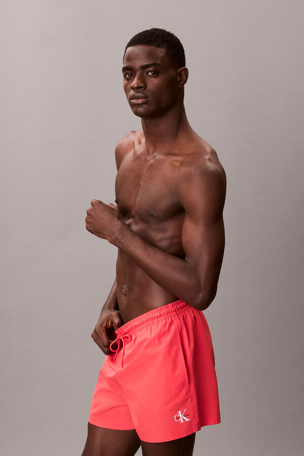 Calvin Klein Ba&ntilde;ador corto cord&oacute;n logo fucsia
