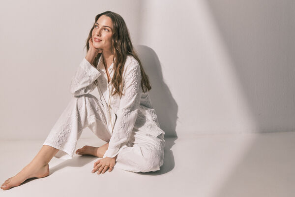 Women'secret Long satin jacquard shirt pyjamas in White beige