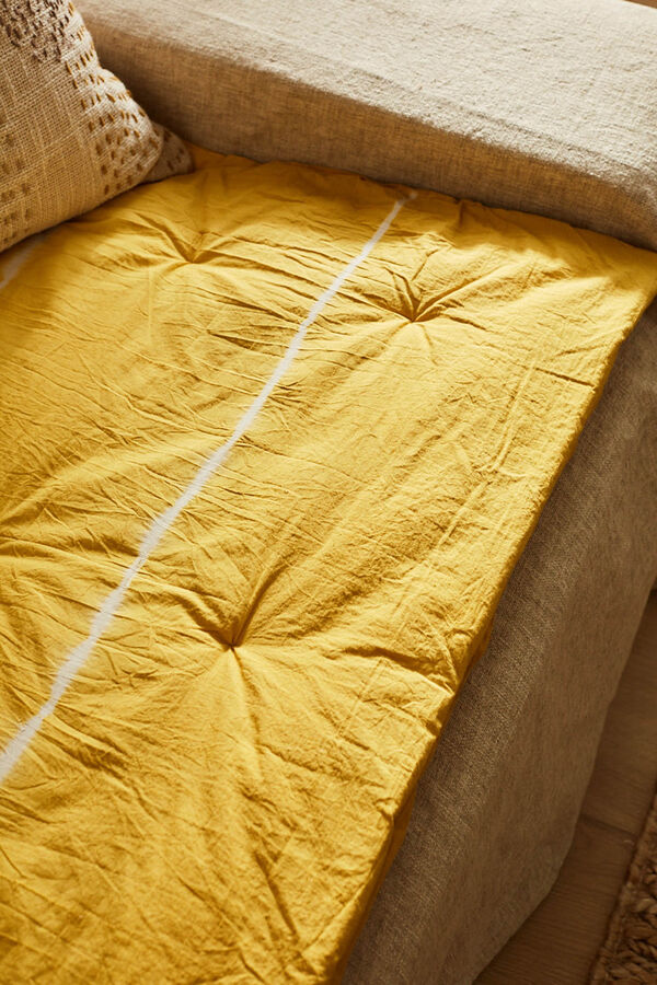 Calma House Tooper para cama y sof&aacute; tie dye mare  amarillo