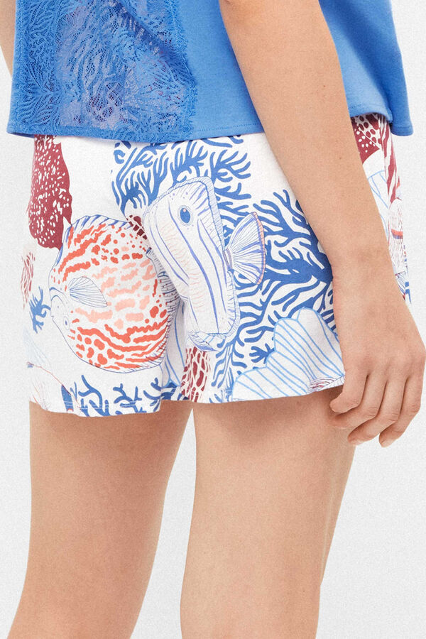 Gisela Short print inspiraci&oacute;n fondo marino blanco